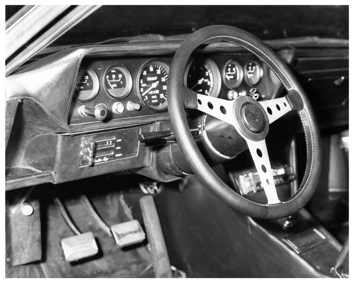 /rome-1970-amc-amx-3-interior.jpg